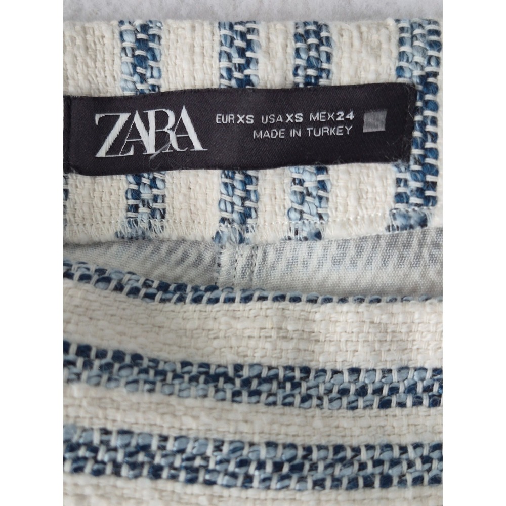 Zara Knit Skort Womens XS White Blue Striped Textured Wrap Shorts Skirt - Picture 3 of 7